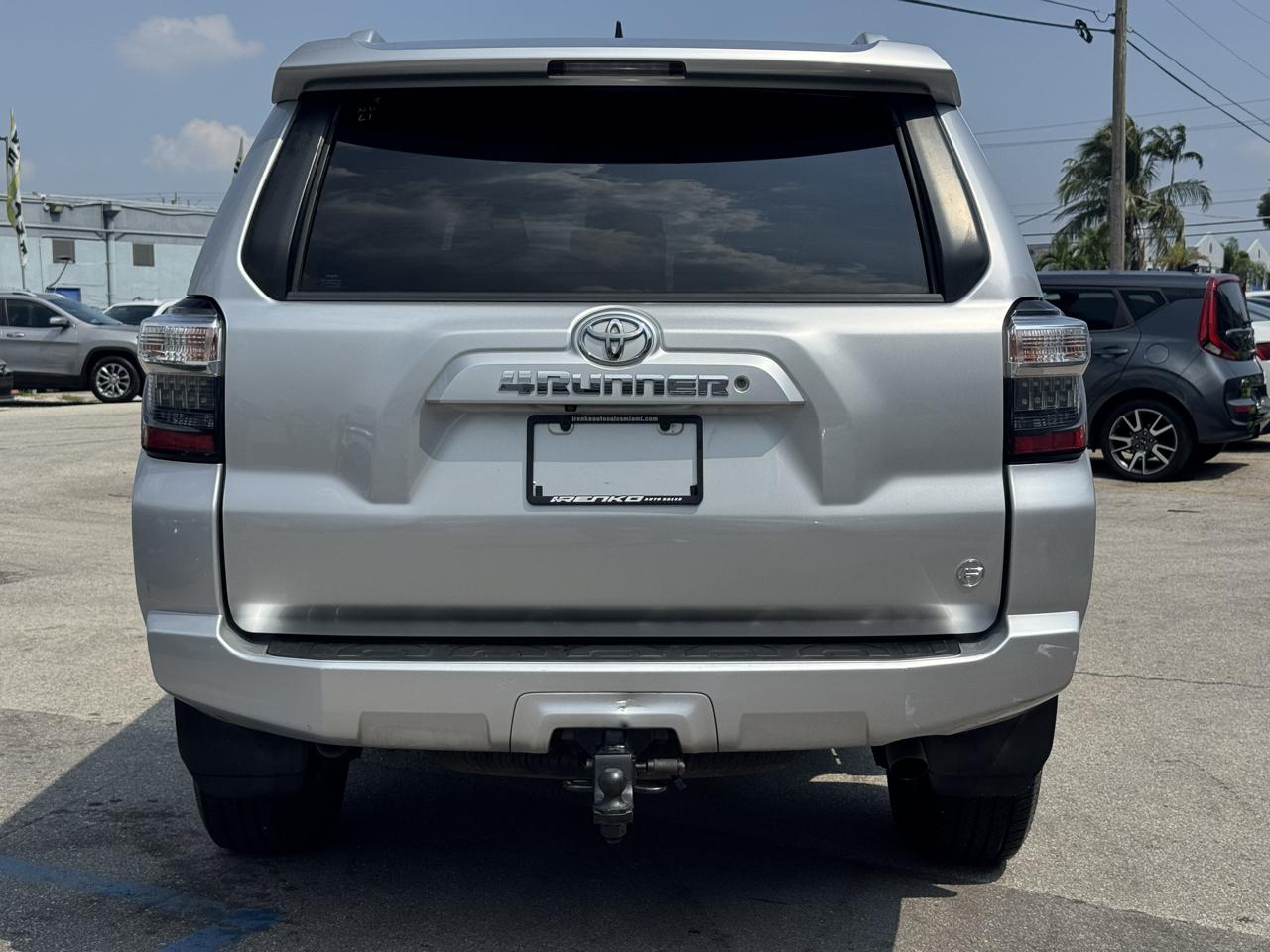 Toyota 4Runner TRD Off Road Premium 4WD (Natl) 2017