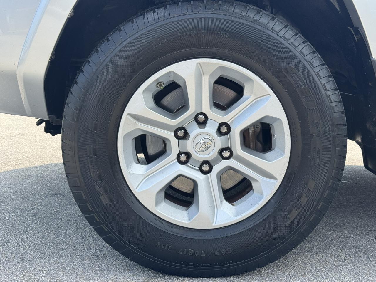 Toyota 4Runner TRD Off Road Premium 4WD (Natl) 2017