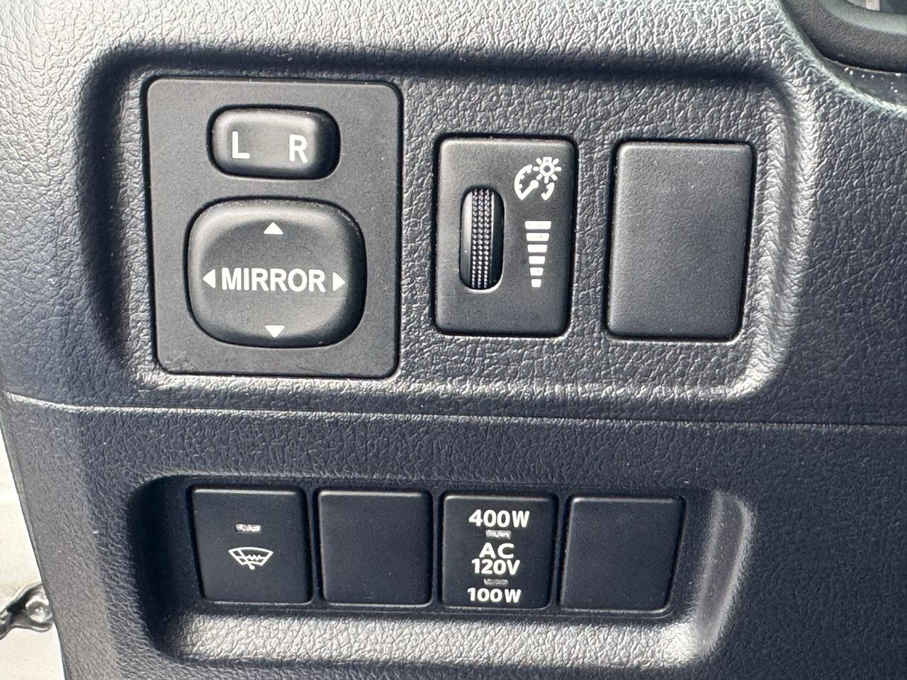 Toyota 4Runner TRD Off Road Premium 4WD (Natl) 2017