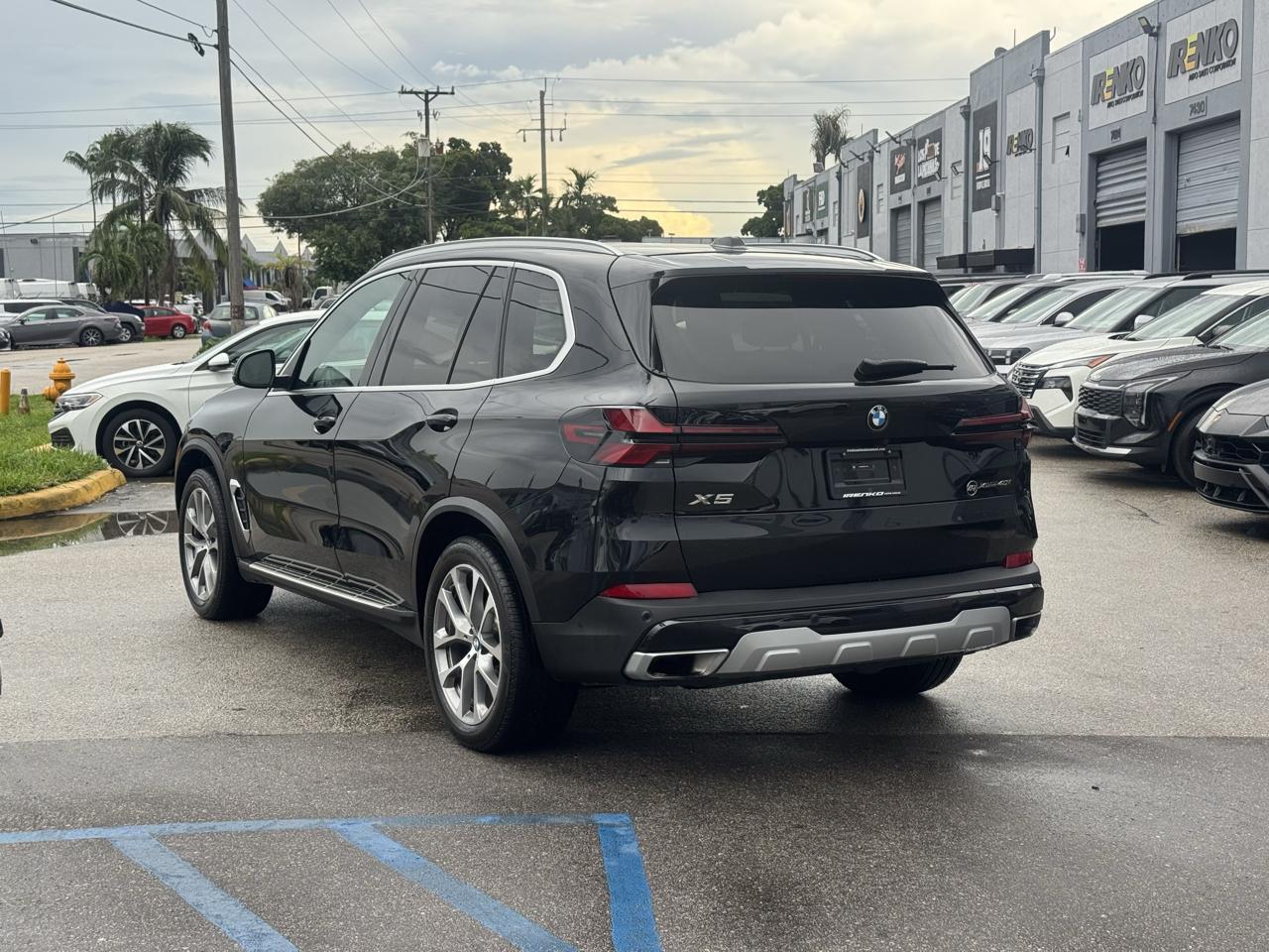 BMW X5 xDrive40i Sports Activity Vehicle 2026