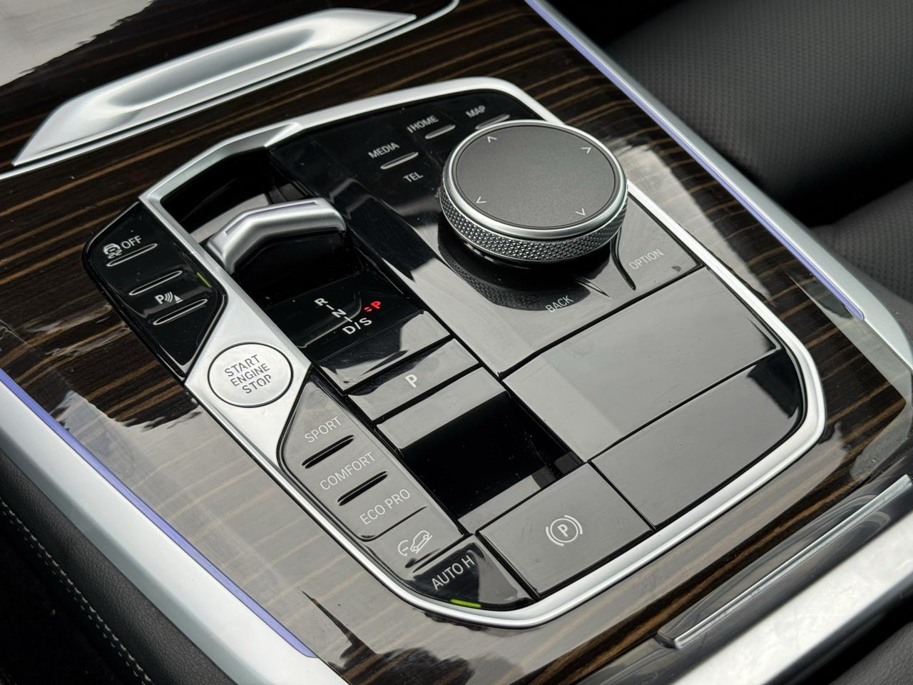 BMW X5 xDrive40i Sports Activity Vehicle 2026