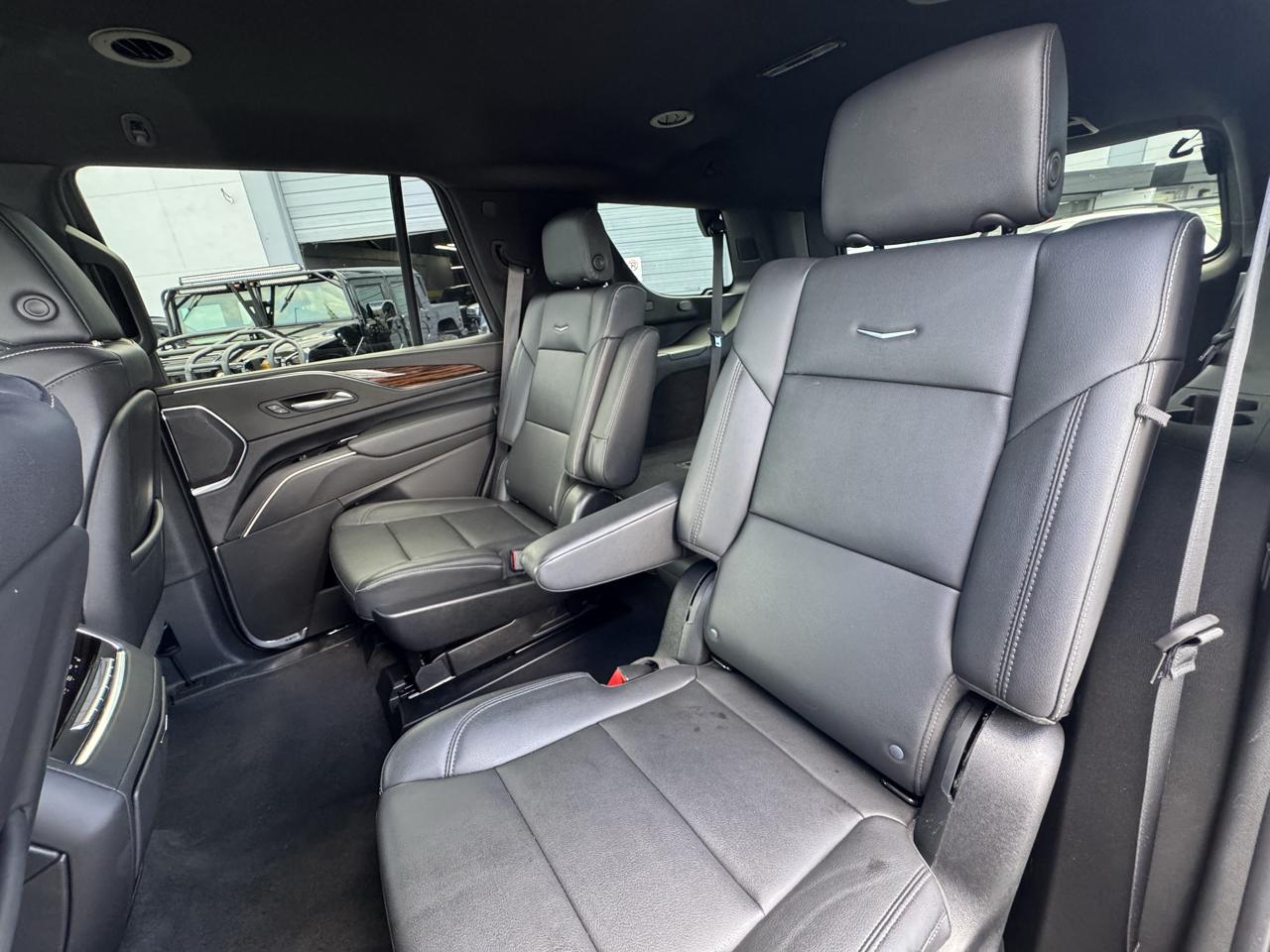Cadillac Escalade 4WD 4dr Luxury 2023