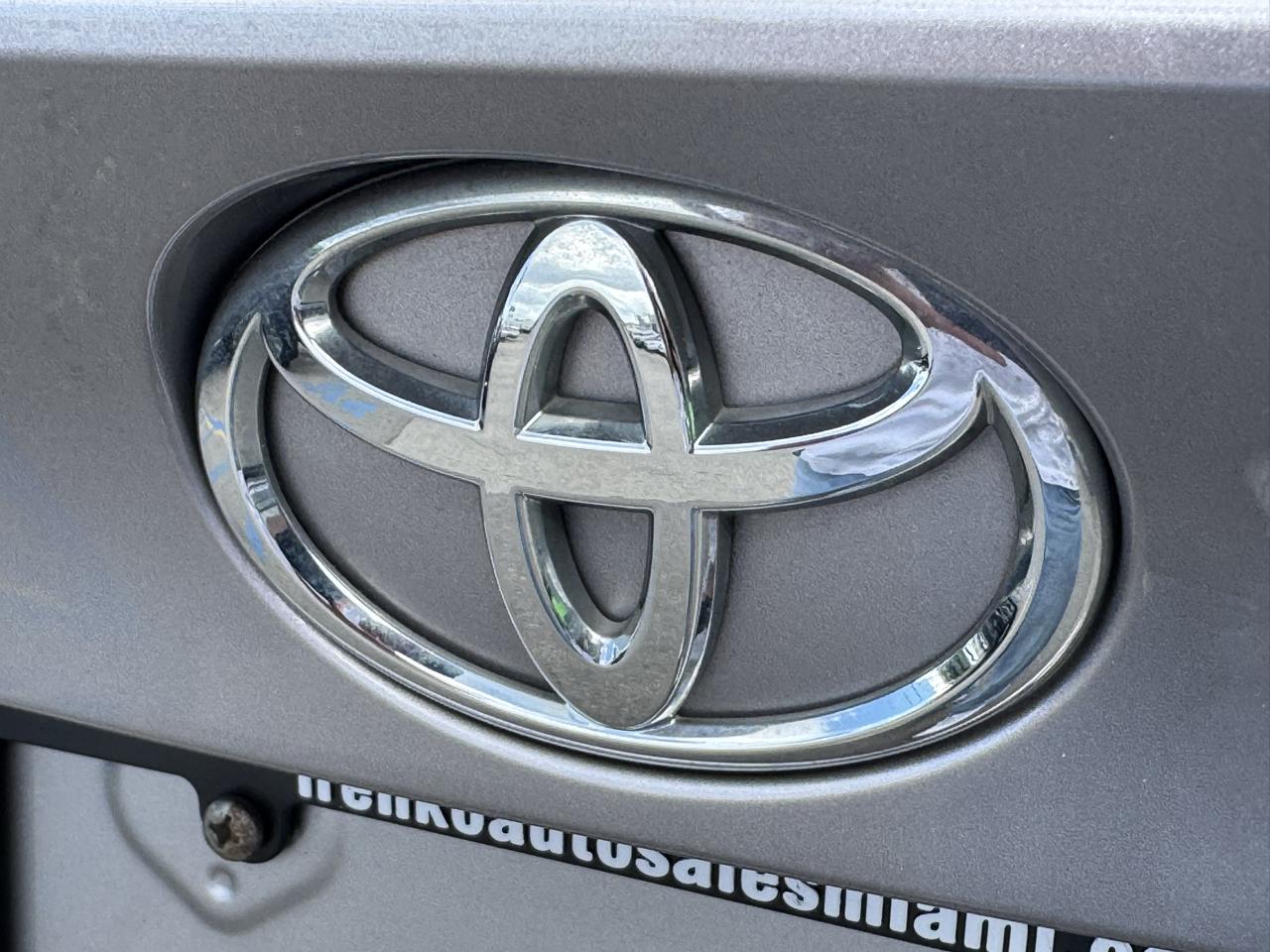 Toyota C-HR Limited FWD (Natl) 2019