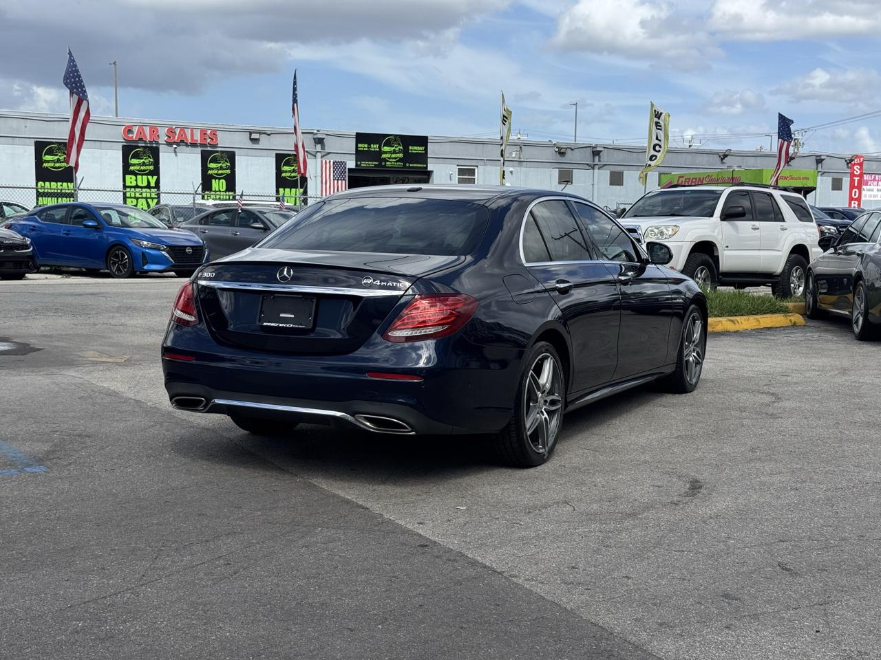 Mercedes-Benz E-Class E 300 Sport 4MATIC Sedan 2017