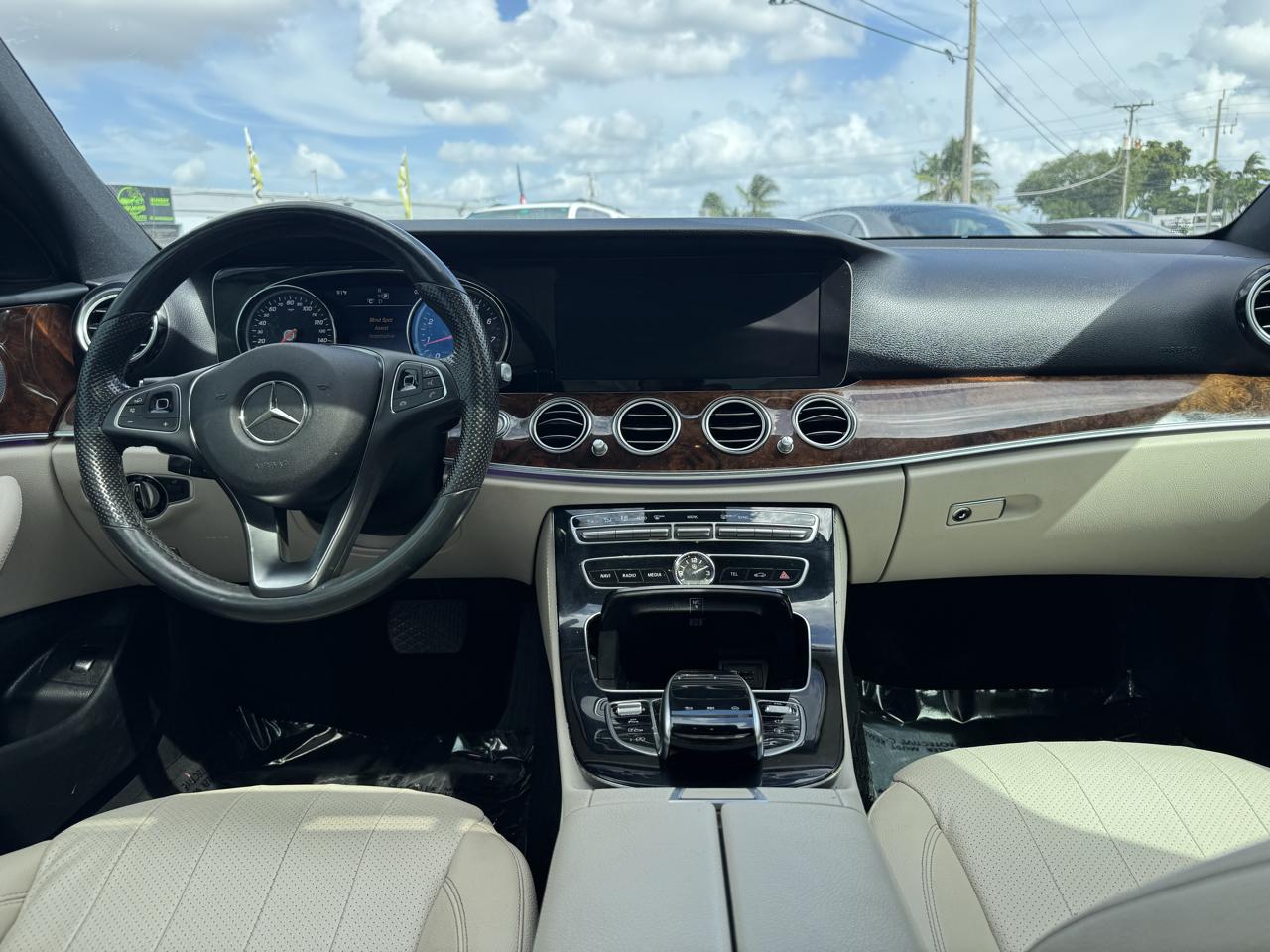 Mercedes-Benz E-Class E 300 Sport 4MATIC Sedan 2017