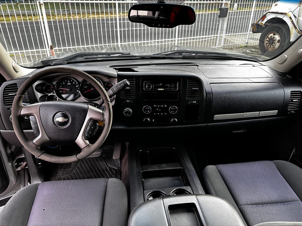 Chevrolet Silverado 1500 4WD Crew Cab 143.5" LT 2013