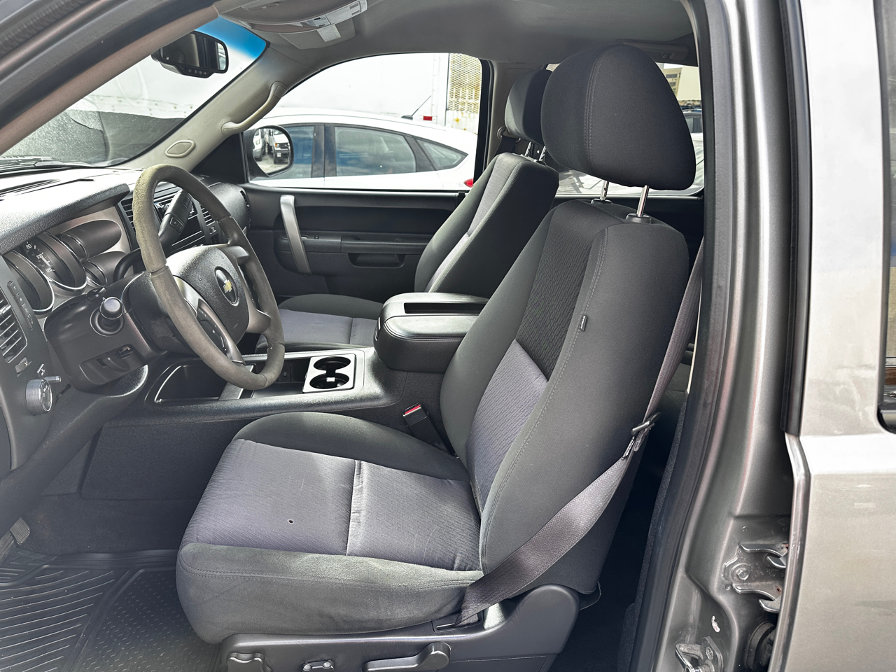 Chevrolet Silverado 1500 4WD Crew Cab 143.5" LT 2013