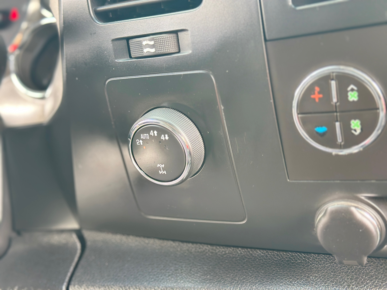 Chevrolet Silverado 1500 4WD Crew Cab 143.5" LT 2013