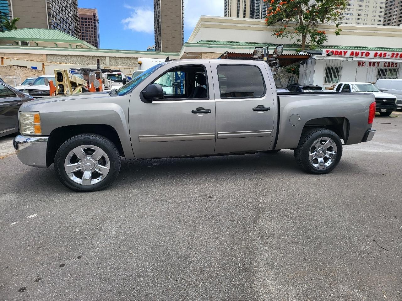 Chevrolet Silverado 1500 4WD Crew Cab 143.5" LT 2013