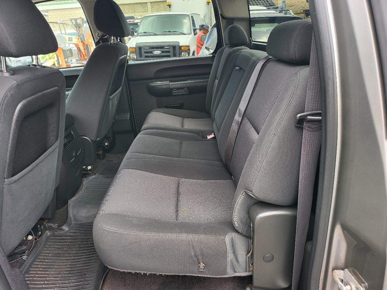 Chevrolet Silverado 1500 4WD Crew Cab 143.5" LT 2013