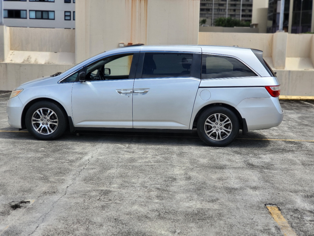 2012 Honda Odyssey EX-L photo 2