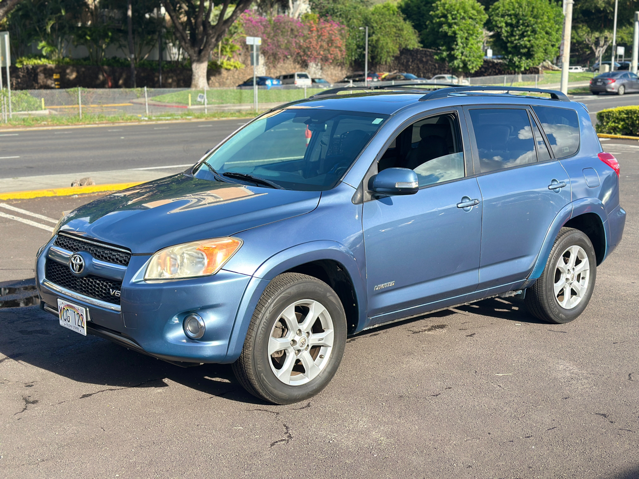 Toyota RAV4 FWD 4dr V6 5-Spd AT Ltd (Natl) 2010