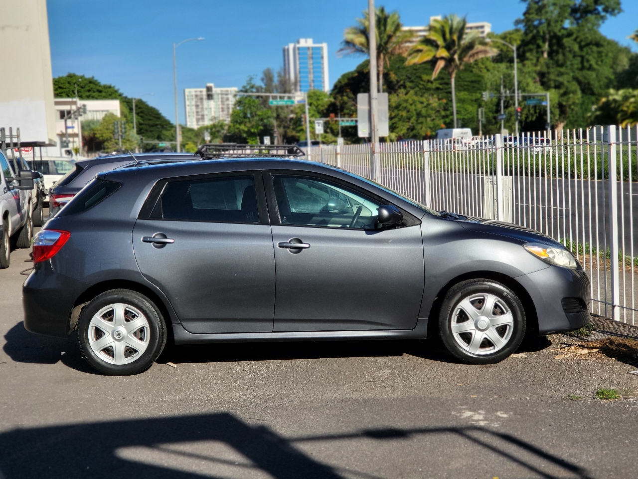 Toyota Matrix Base 4D Hatchback 2010