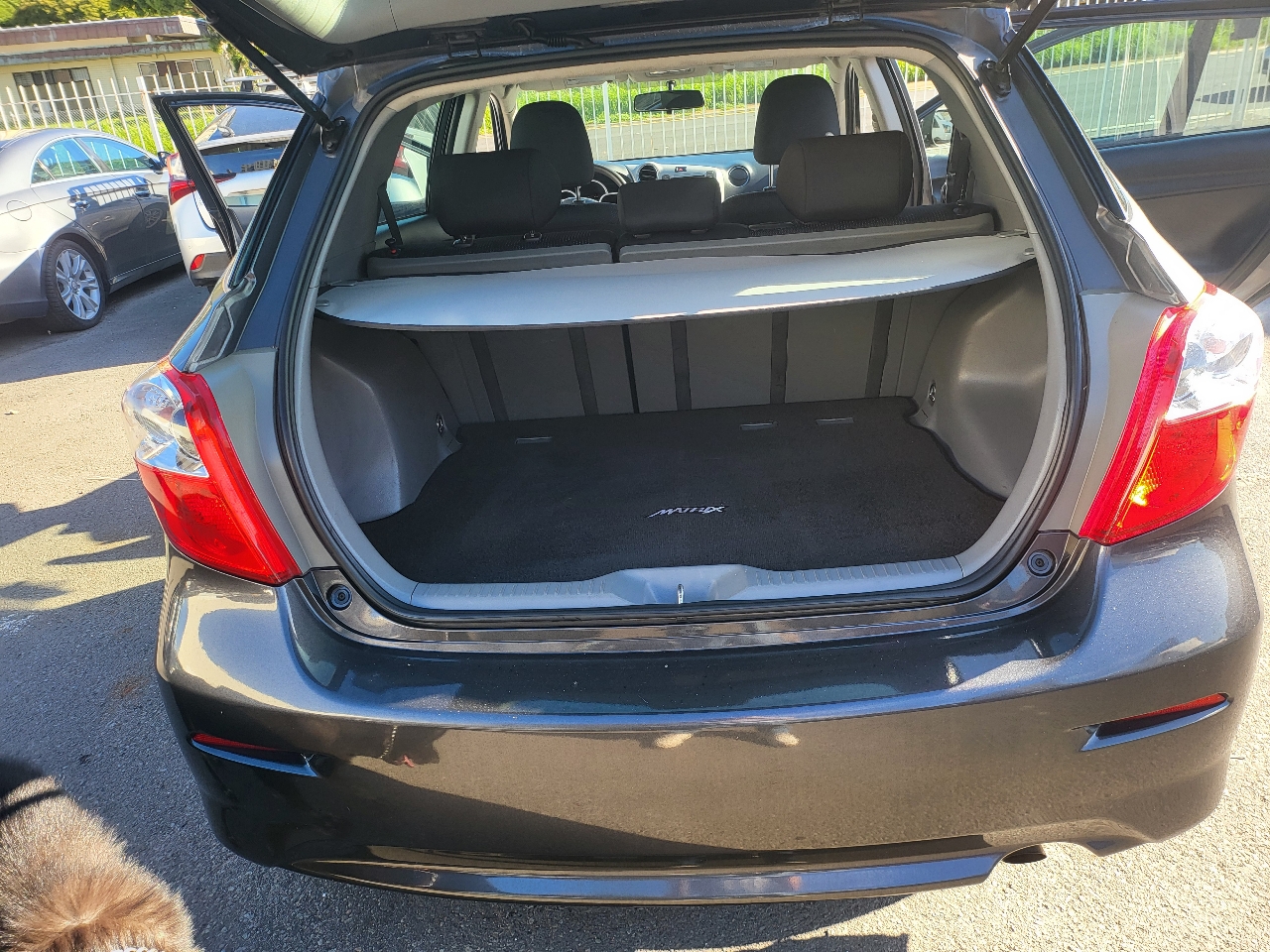 Toyota Matrix Base 4D Hatchback 2010