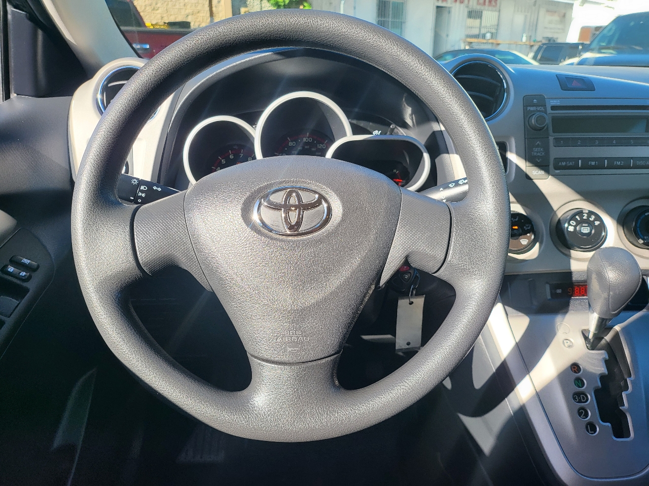 Toyota Matrix Base 4D Hatchback 2010