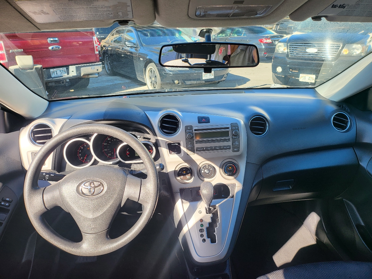 Toyota Matrix Base 4D Hatchback 2010