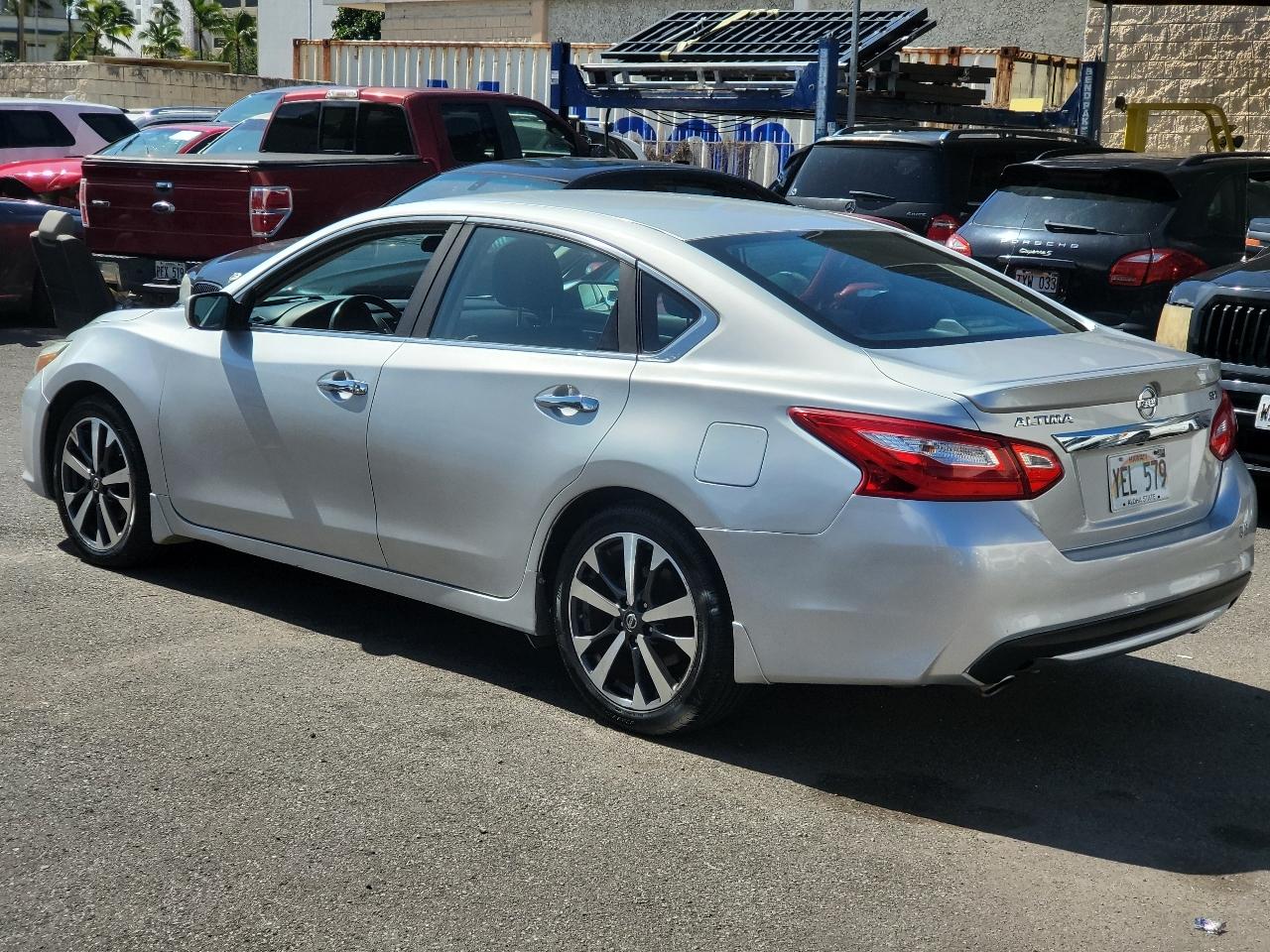 Nissan Altima 4dr Sdn I4 2.5 SR 2016