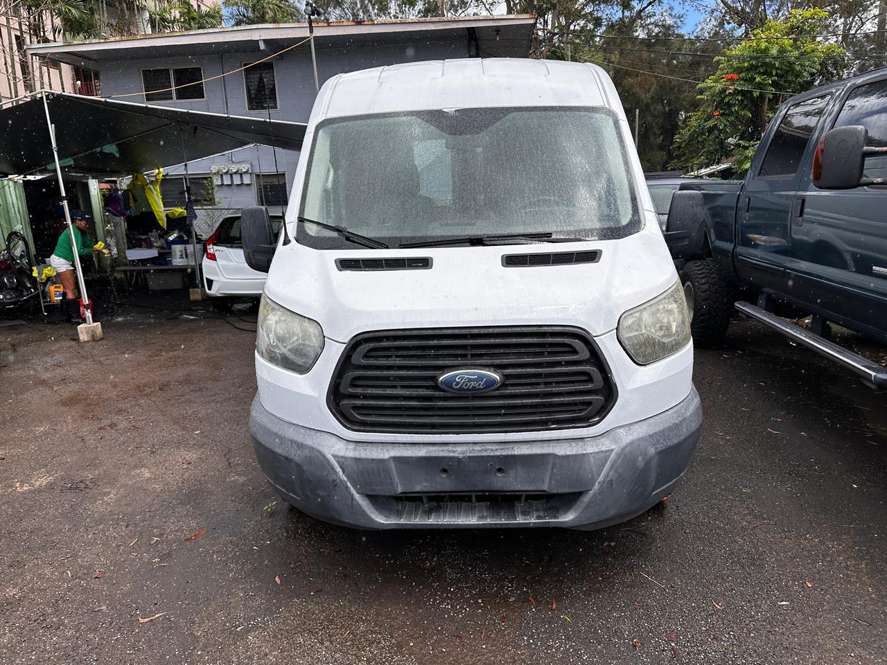 Ford Transit Cargo Van T-250 130" Med Rf 9000 GVWR Sliding RH Dr 2015