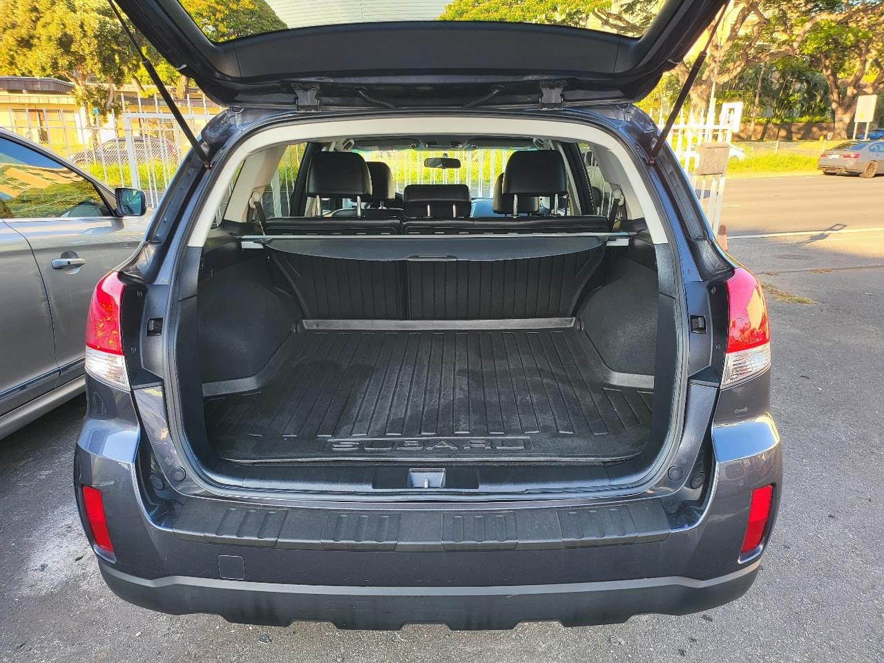 Subaru Outback 4dr Wgn H4 Auto 2.5i Limited 2013