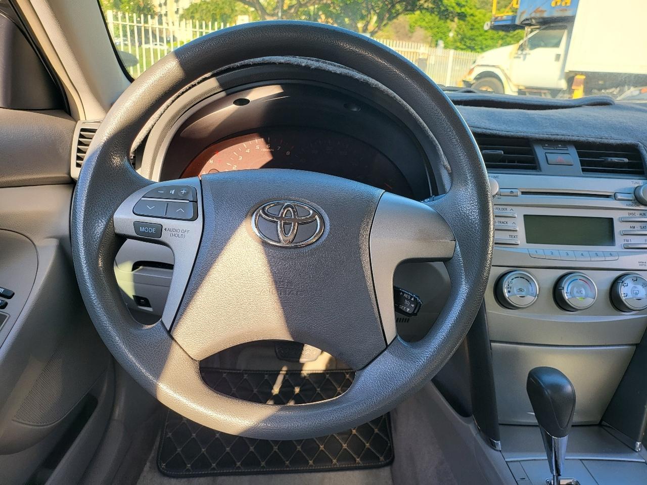 Toyota Camry 4dr Sdn V6 Auto XLE (Natl) 2010