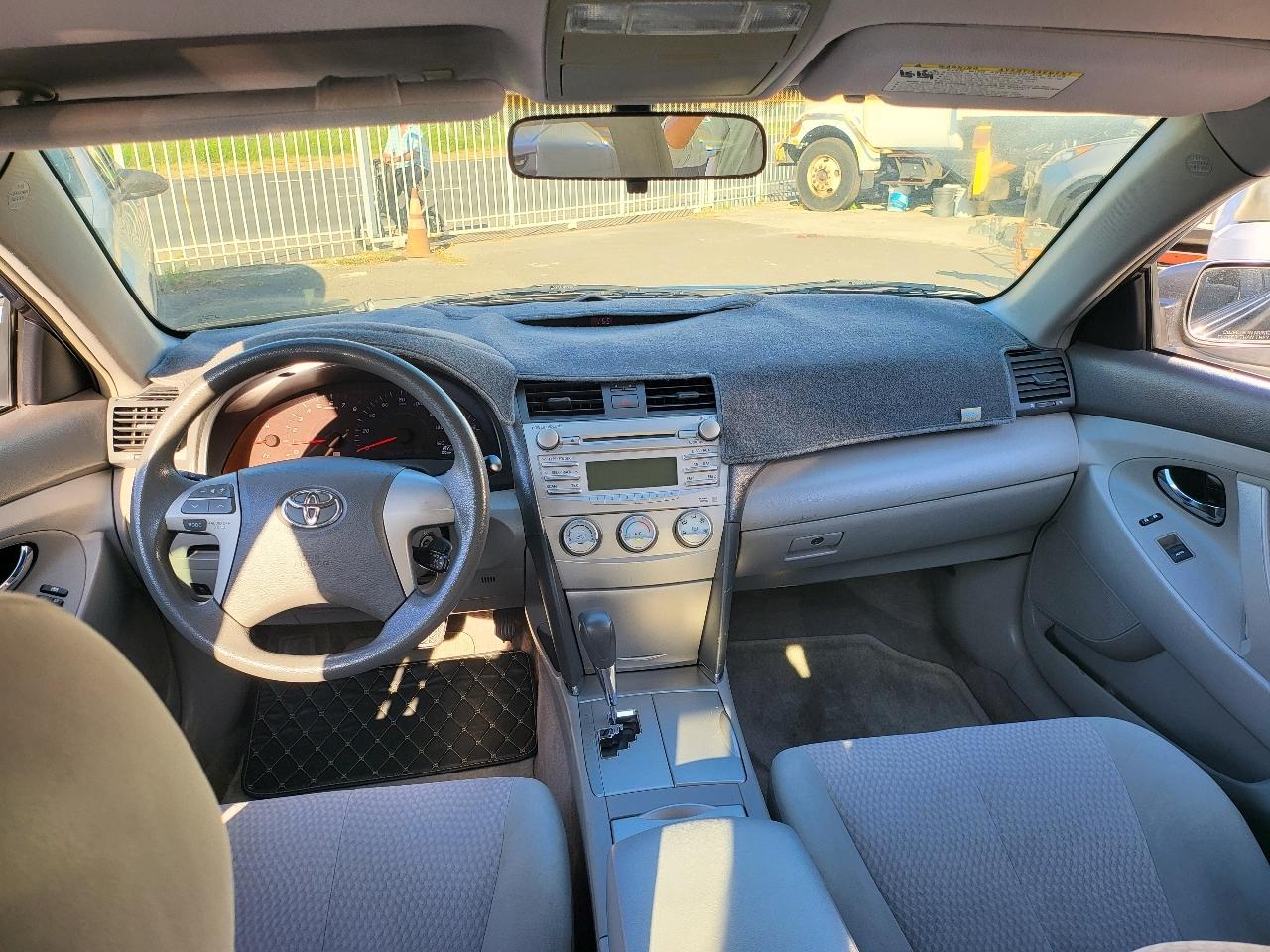 Toyota Camry 4dr Sdn V6 Auto XLE (Natl) 2010