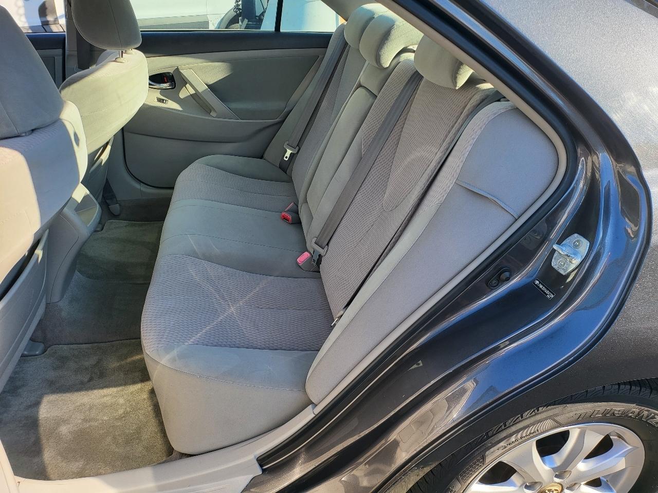 Toyota Camry 4dr Sdn V6 Auto XLE (Natl) 2010