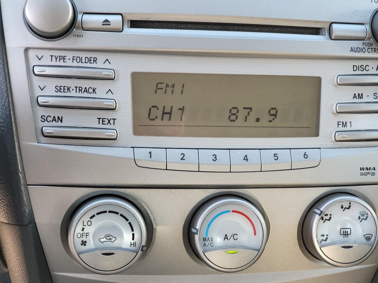 Toyota Camry 4dr Sdn V6 Auto XLE (Natl) 2010
