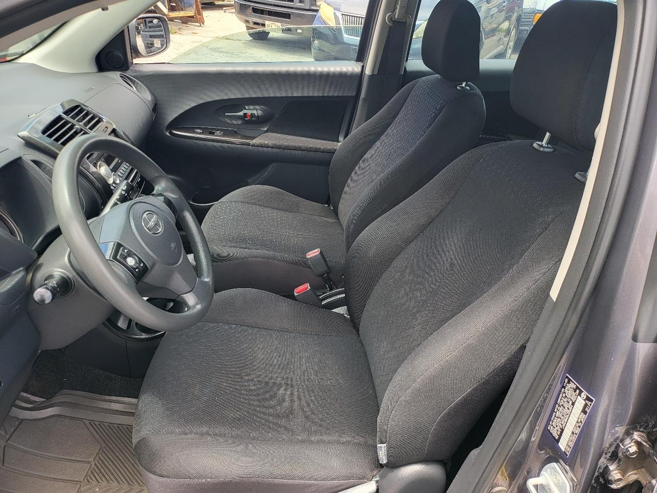 Scion xD 5dr HB Man (Natl) 2010