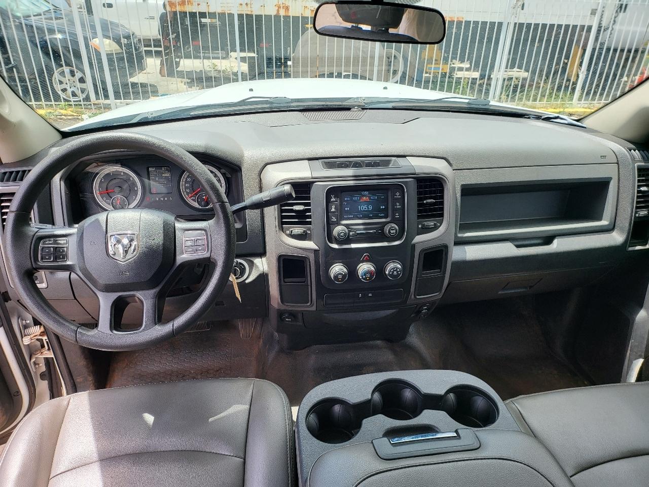 RAM 2500 Tradesman 4x2 Crew Cab 8' Box 2018