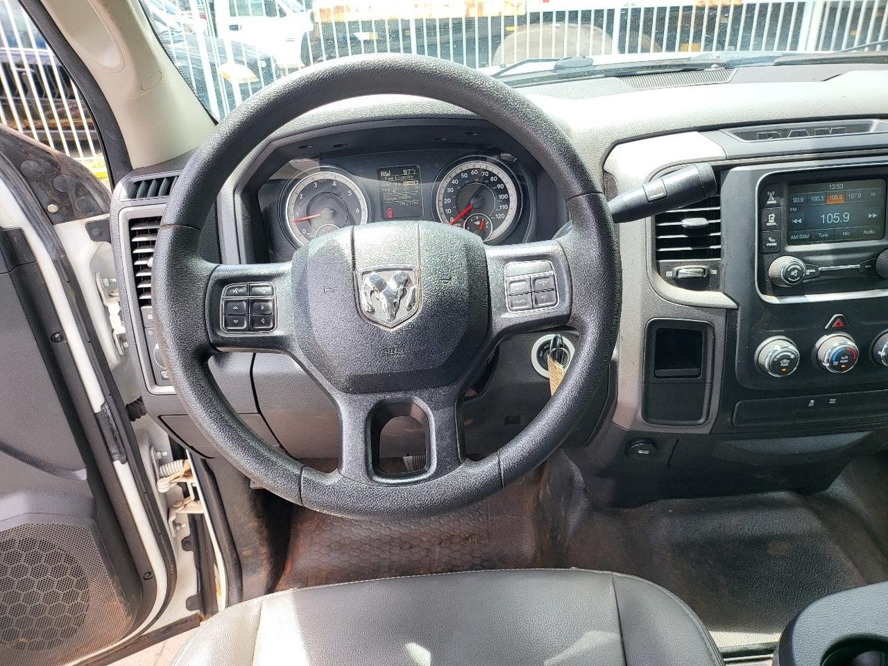 RAM 2500 Tradesman 4x2 Crew Cab 8' Box 2018