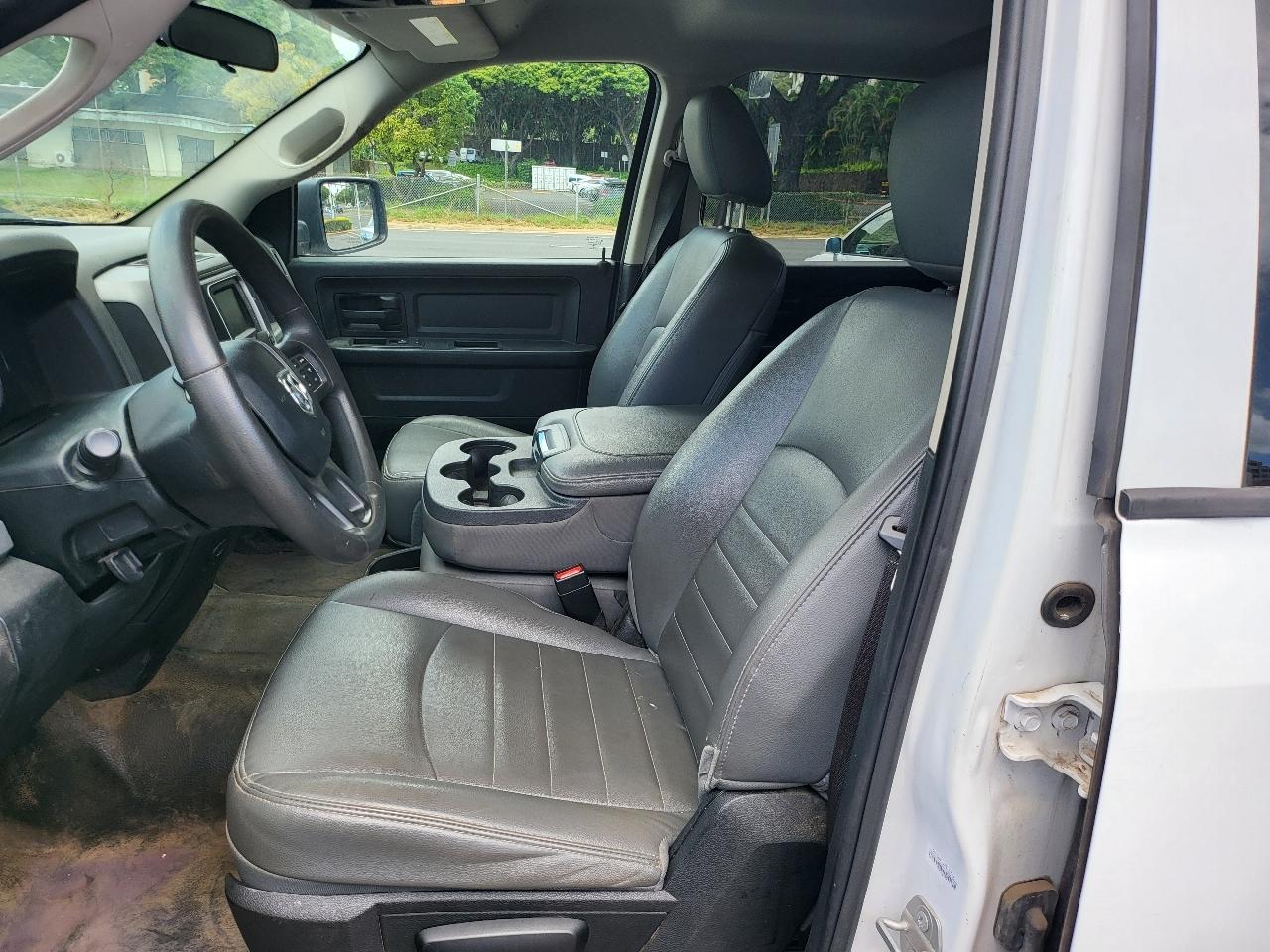 RAM 1500 Tradesman 4x2 Crew Cab 5'7" Box 2018