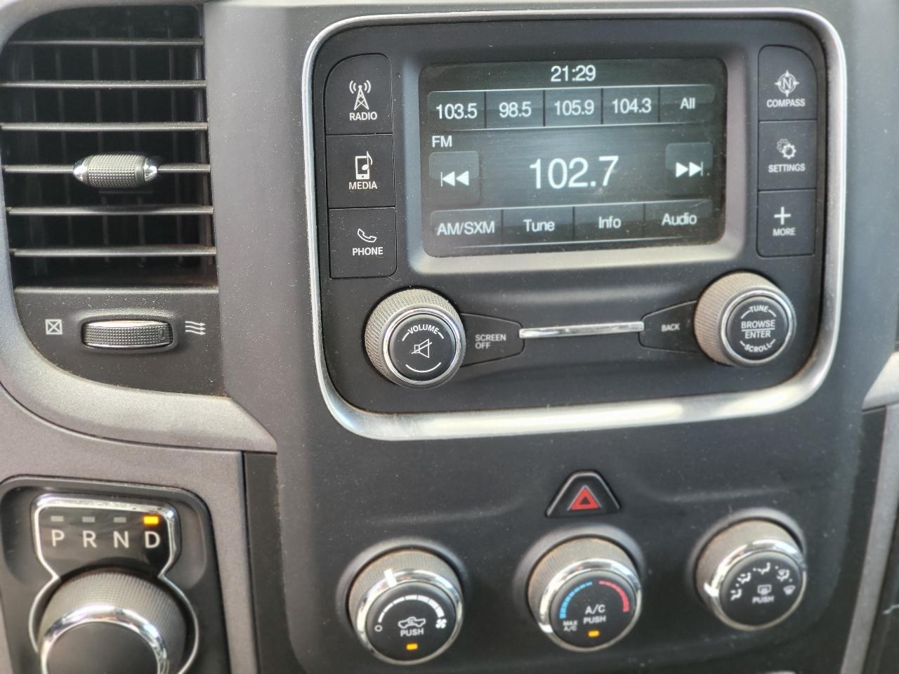 RAM 1500 Tradesman 4x2 Crew Cab 5'7" Box 2018