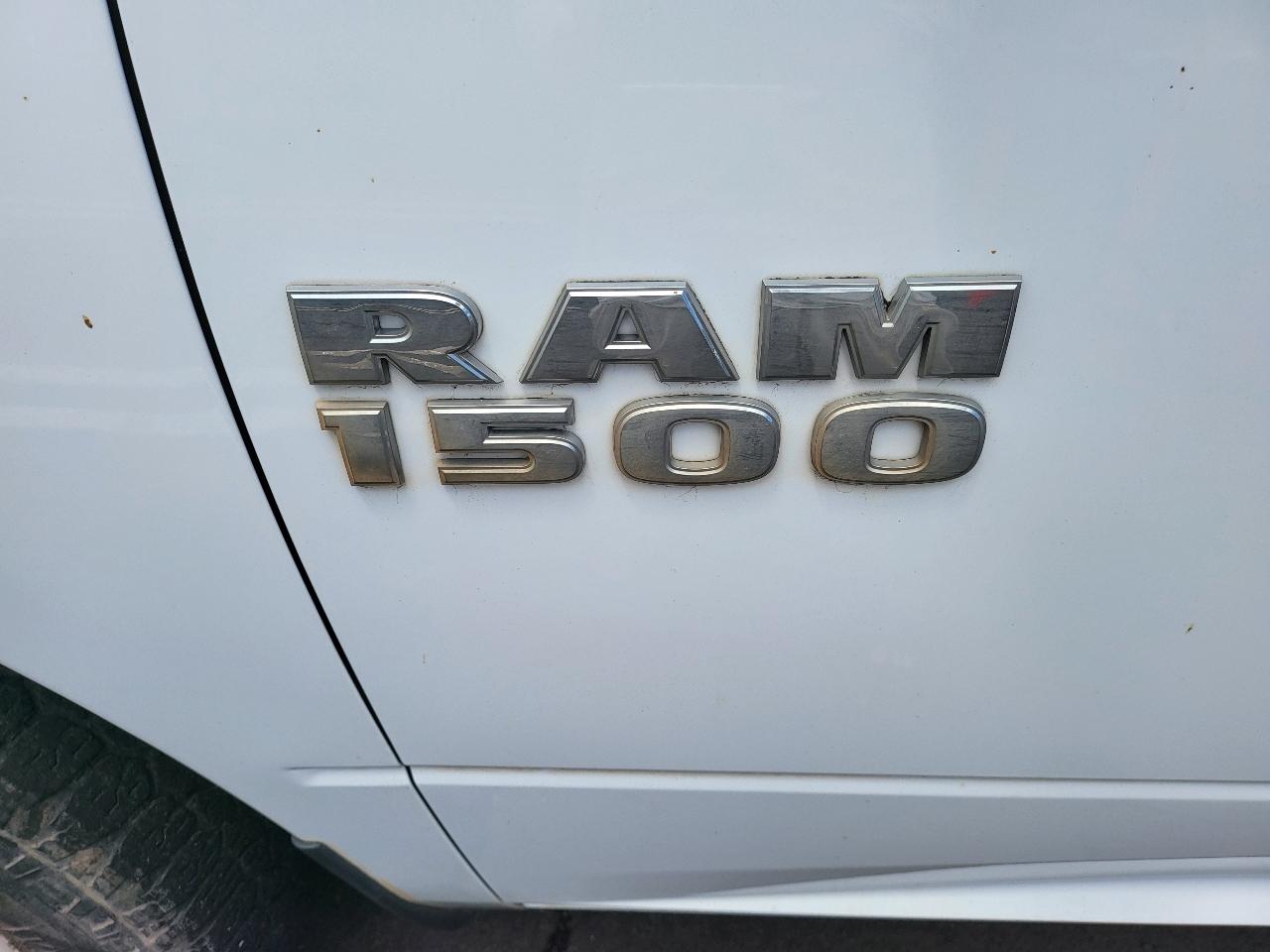 RAM 1500 Tradesman 4x2 Crew Cab 5'7" Box 2018