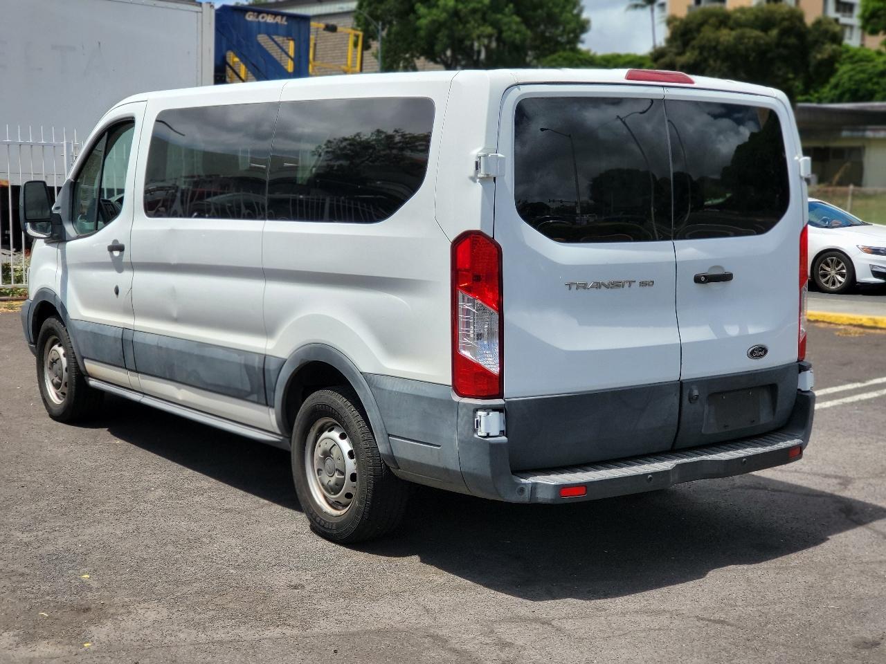 Ford Transit Passenger Wagon T-150 130" Low Roof XLT Swing-Out RH Dr 2018