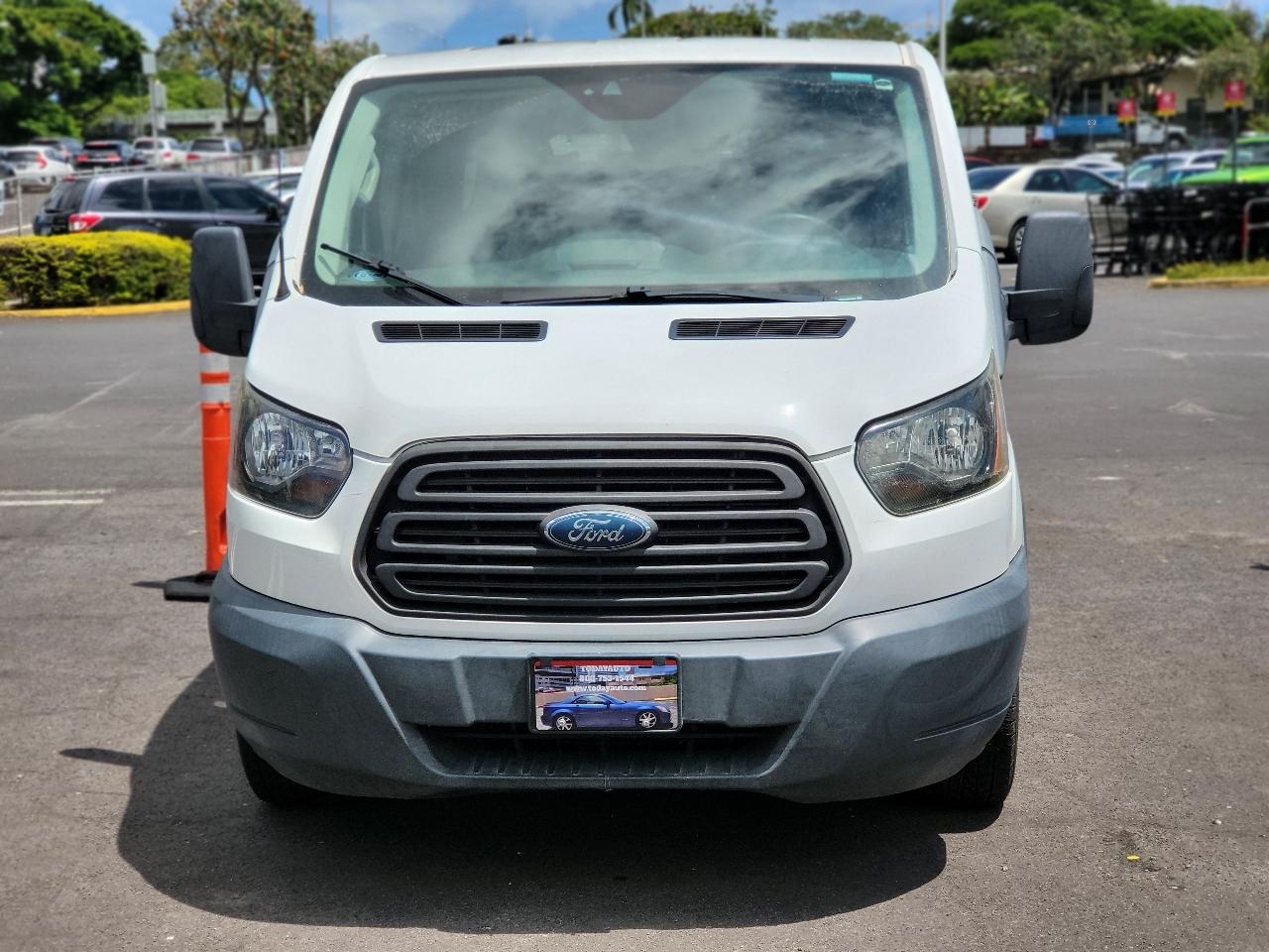 Ford Transit Passenger Wagon T-150 130" Low Roof XLT Swing-Out RH Dr 2018