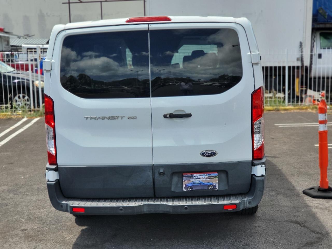 Ford Transit Passenger Wagon T-150 130" Low Roof XLT Swing-Out RH Dr 2018