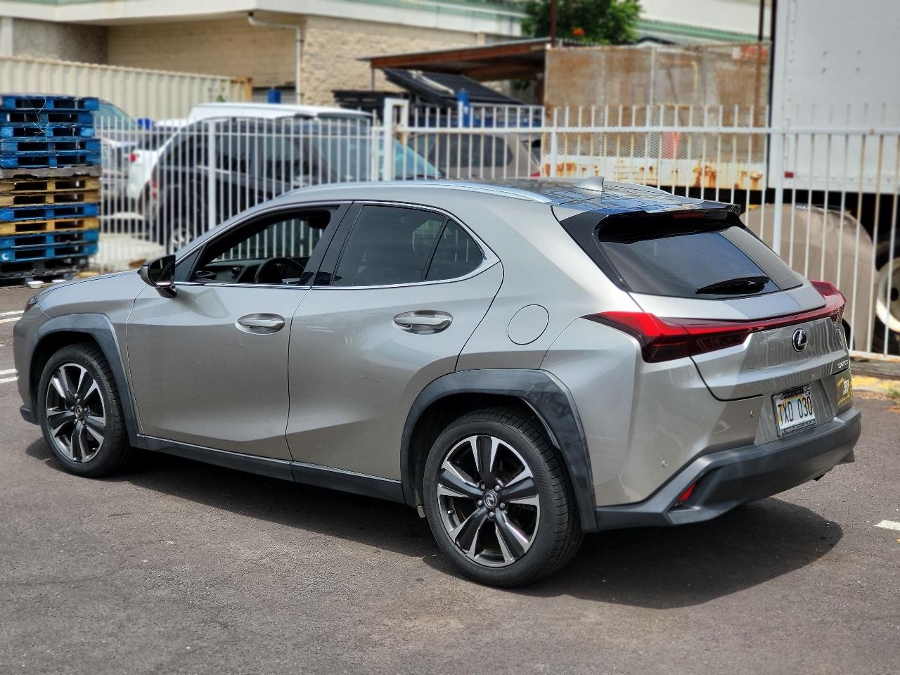 Lexus UX UX 200 FWD 2019