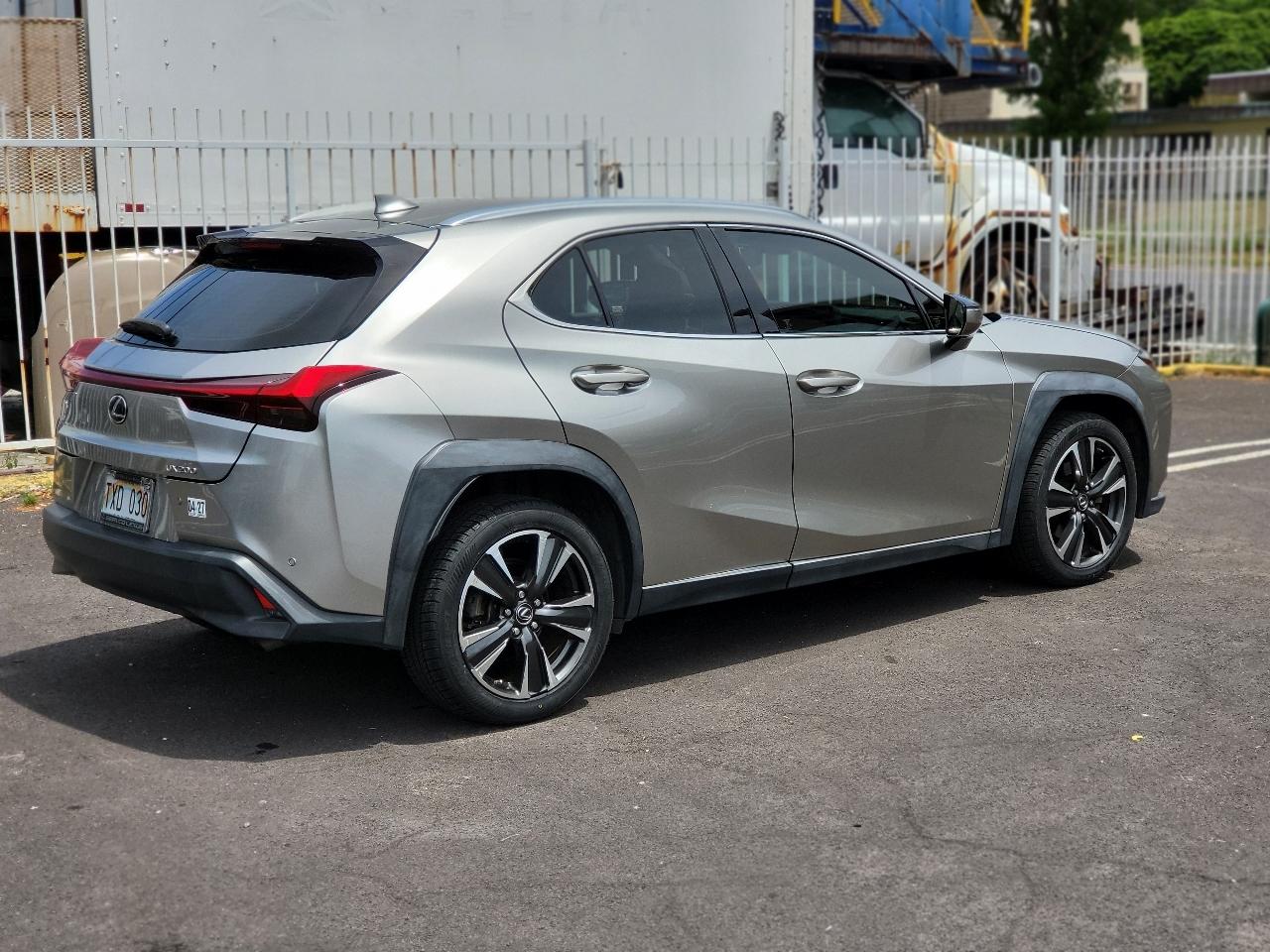 Lexus UX UX 200 FWD 2019