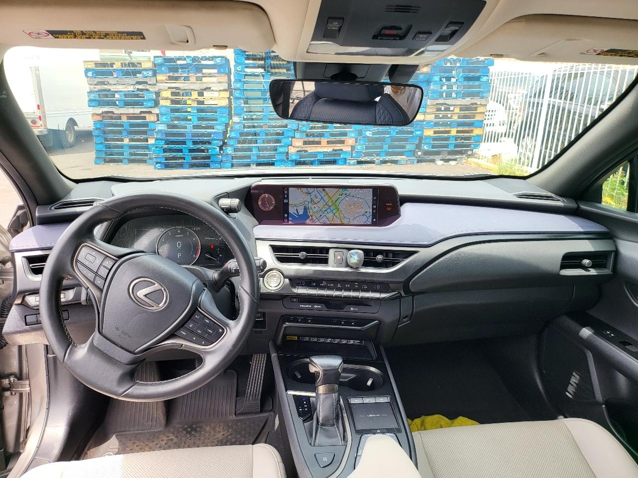 Lexus UX UX 200 FWD 2019