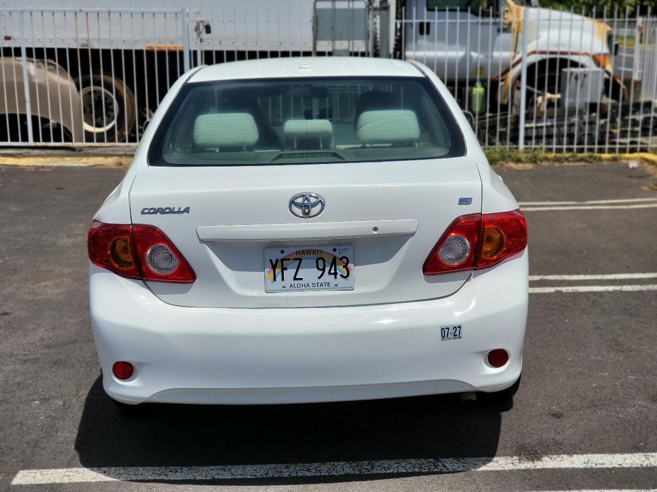 Toyota Corolla 4dr Sdn Man (Natl) 2010