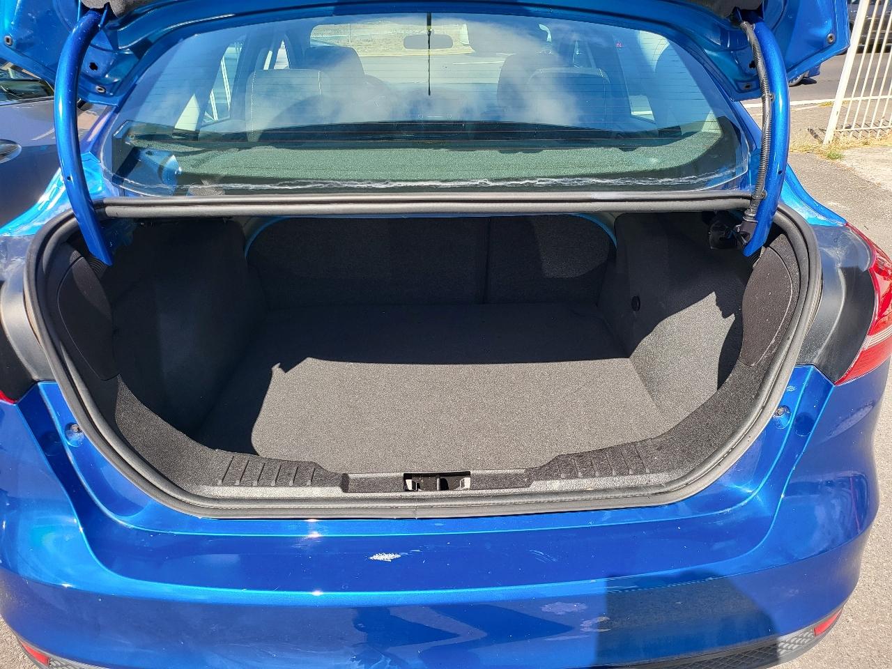 Ford Focus SE Sedan 2018