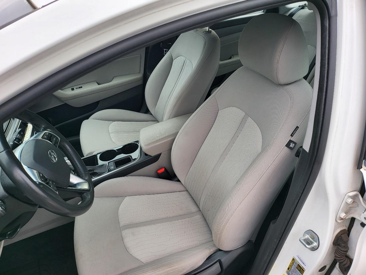 Hyundai Sonata photo 15