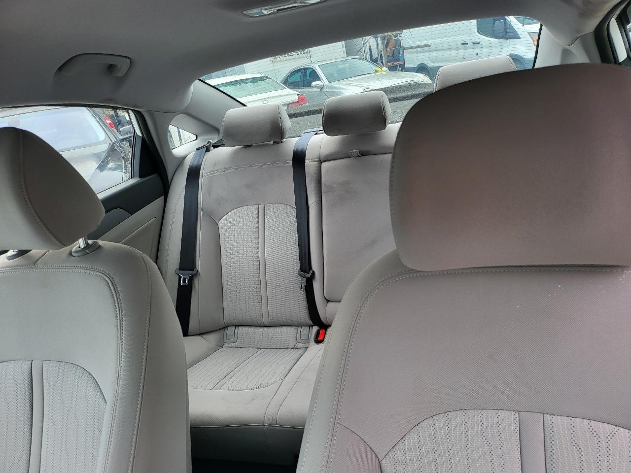 Hyundai Sonata photo 16