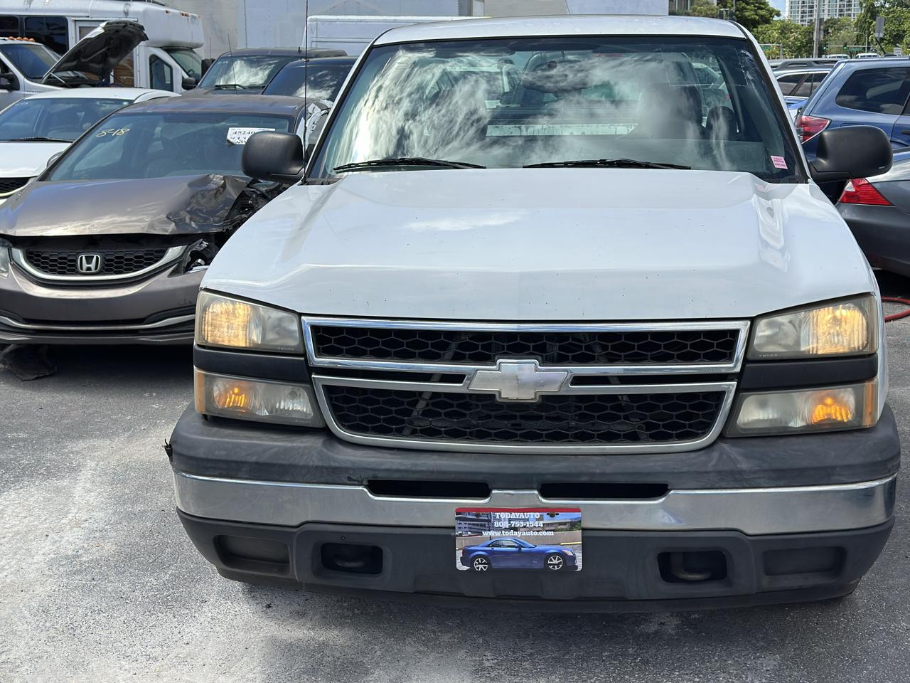 Chevrolet Silverado 1500 Classic 2WD Reg Cab 133.0" Work Truck 2007