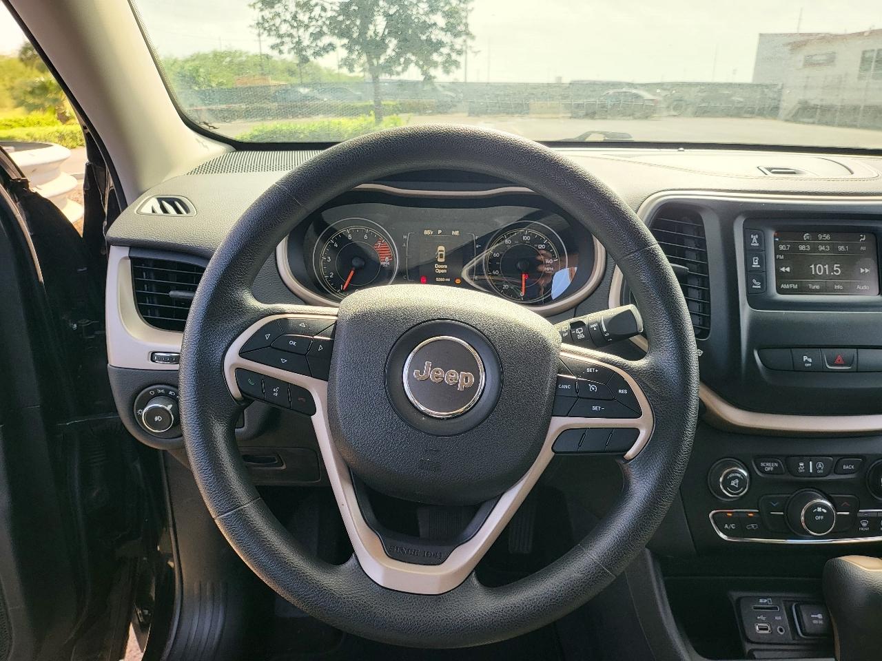 Jeep Cherokee Latitude FWD 2018