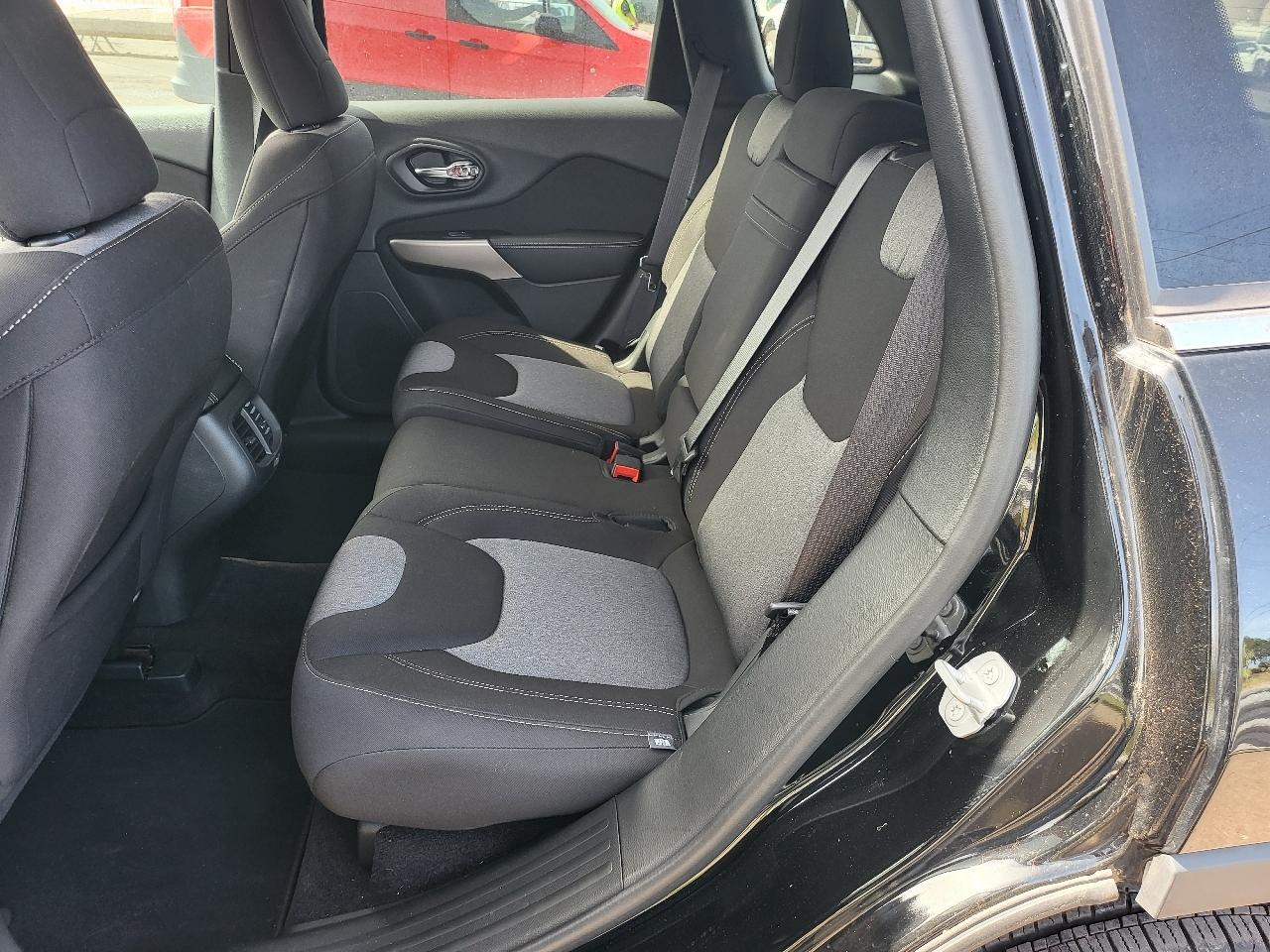 Jeep Cherokee Latitude FWD 2018
