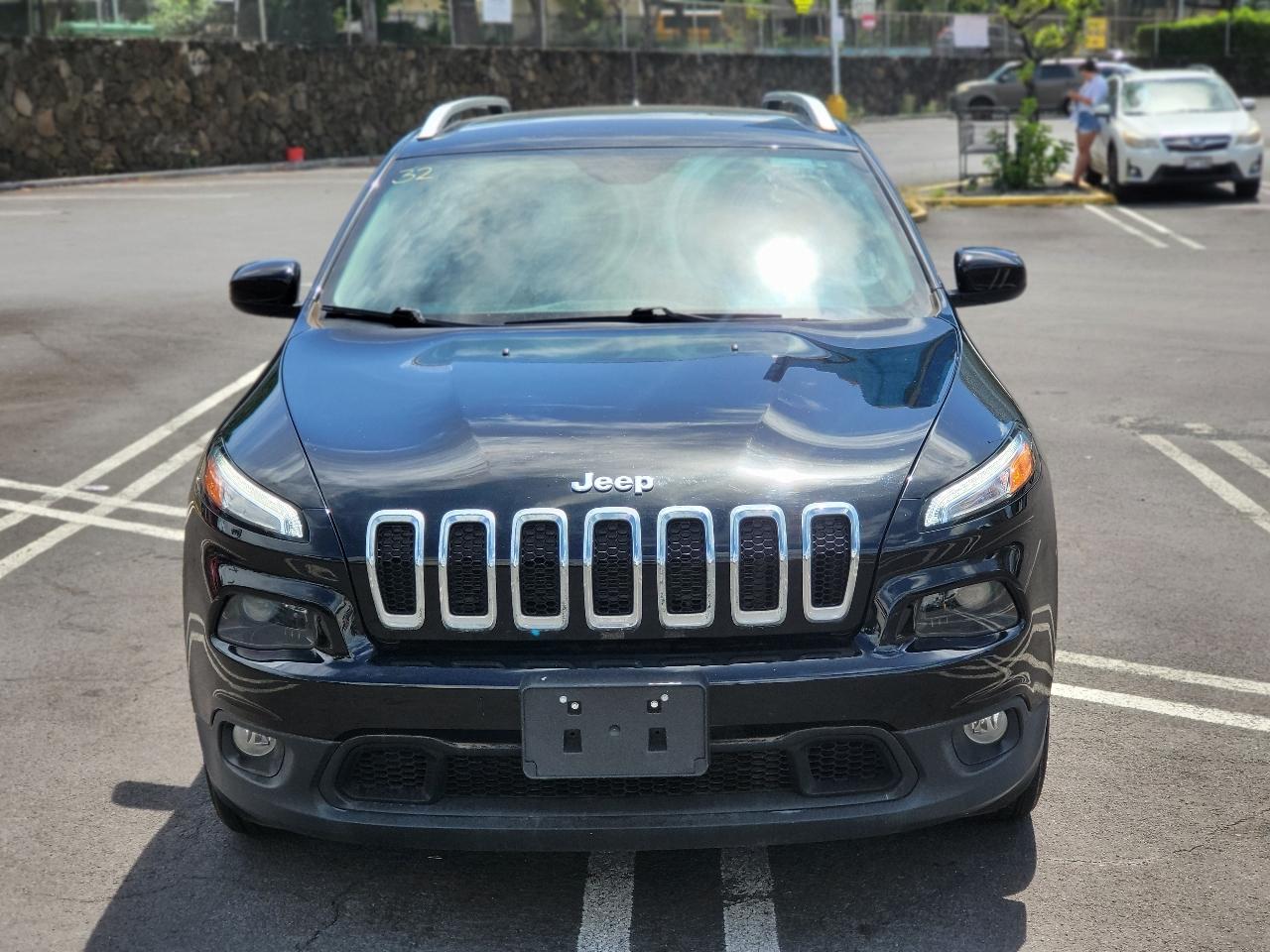 Jeep Cherokee photo 12