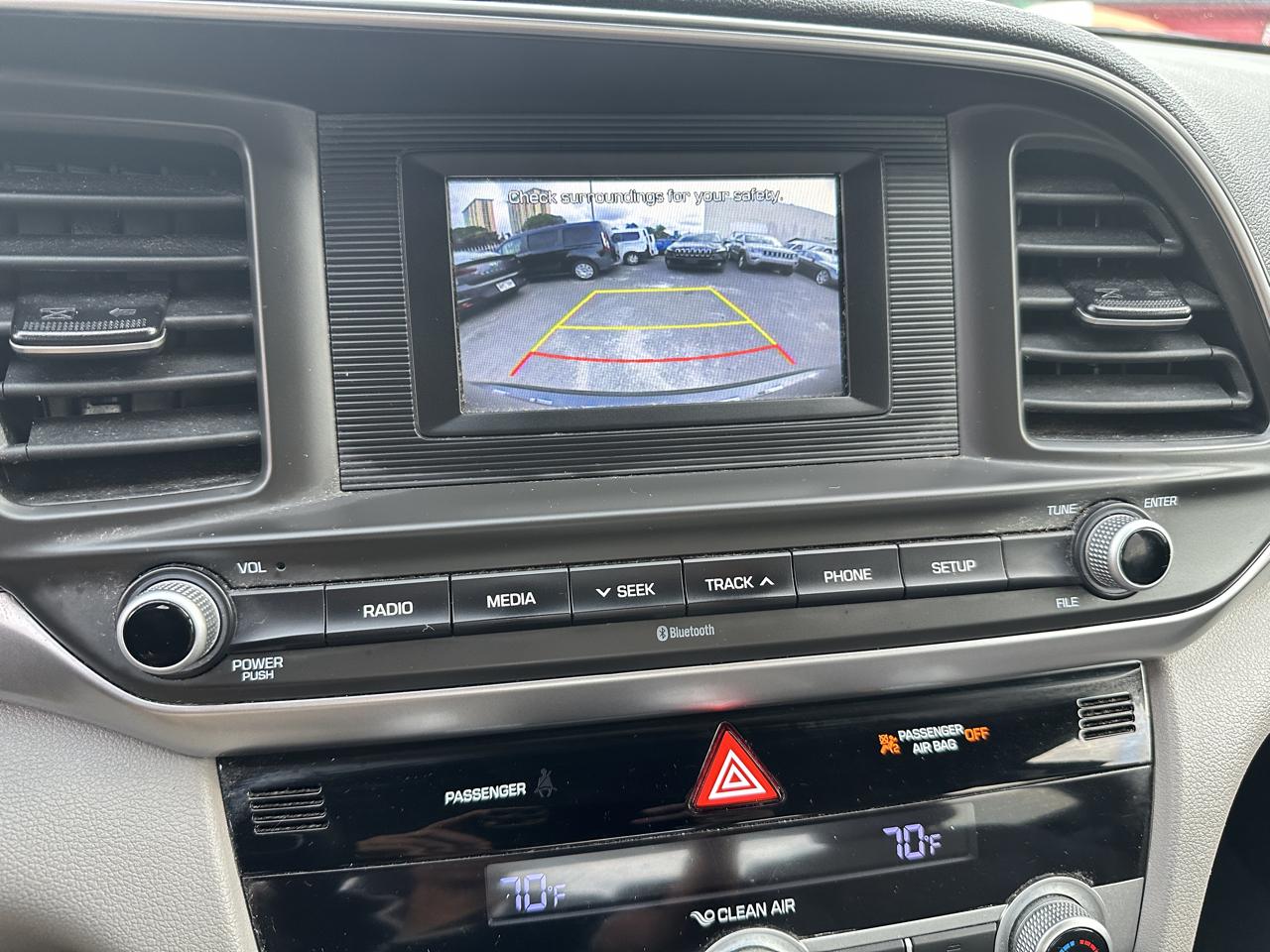 Hyundai Elantra photo 17