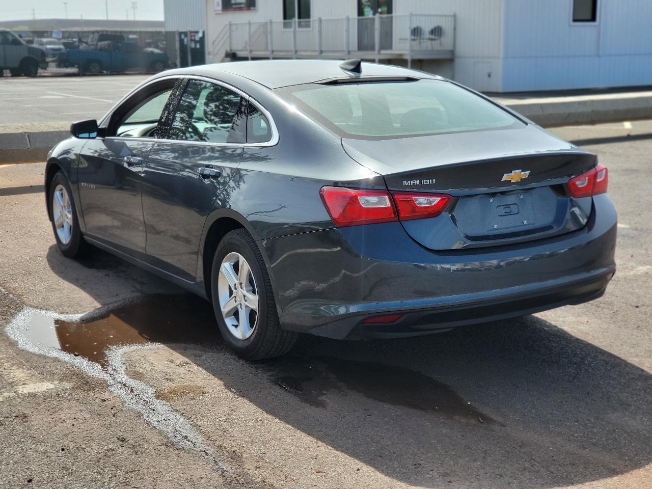 Chevrolet Malibu photo 16
