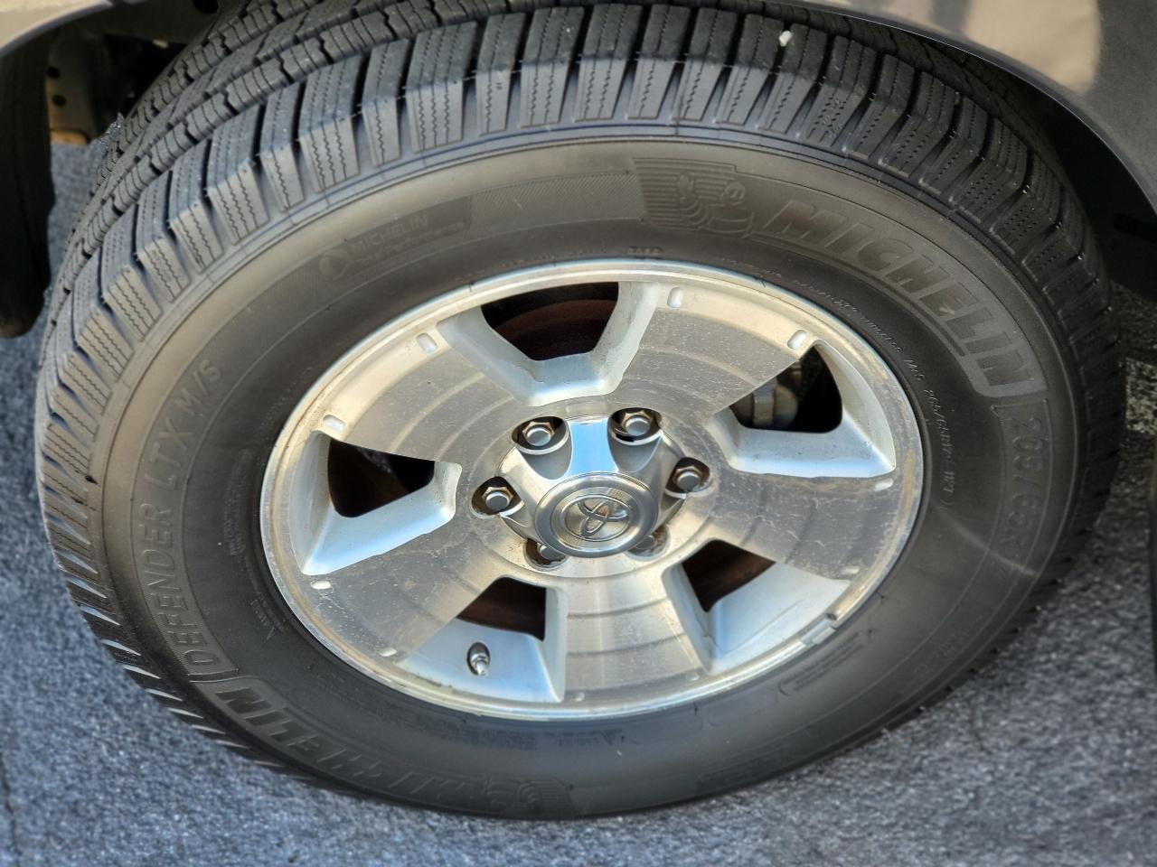 Toyota 4Runner RWD 4dr V8 Sport (Natl) 2008